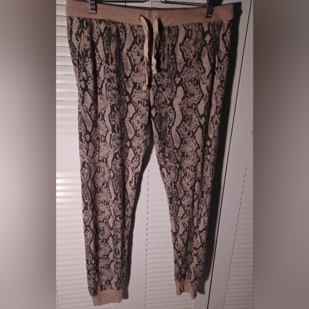 Theo & Spence Womens Lounge Jogger Pants Tan Brown Snake Print Large